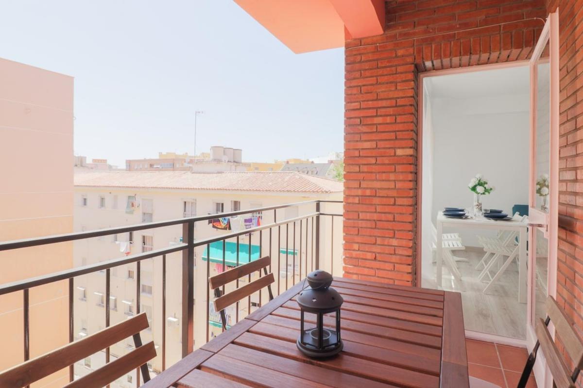 C85 - Brand New 3 Bedroom Apartment By The Center Málaga Extérieur photo